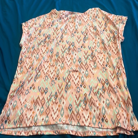 LuLaRoe size M top - Picture 1 of 1